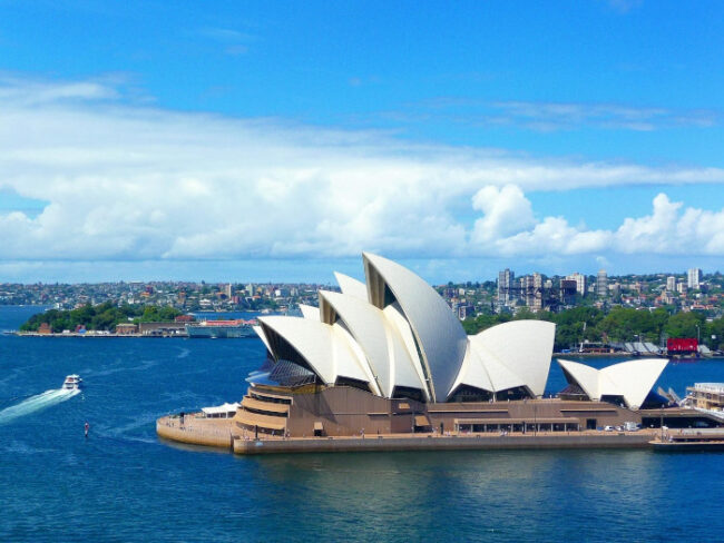 sydney opera house during the day